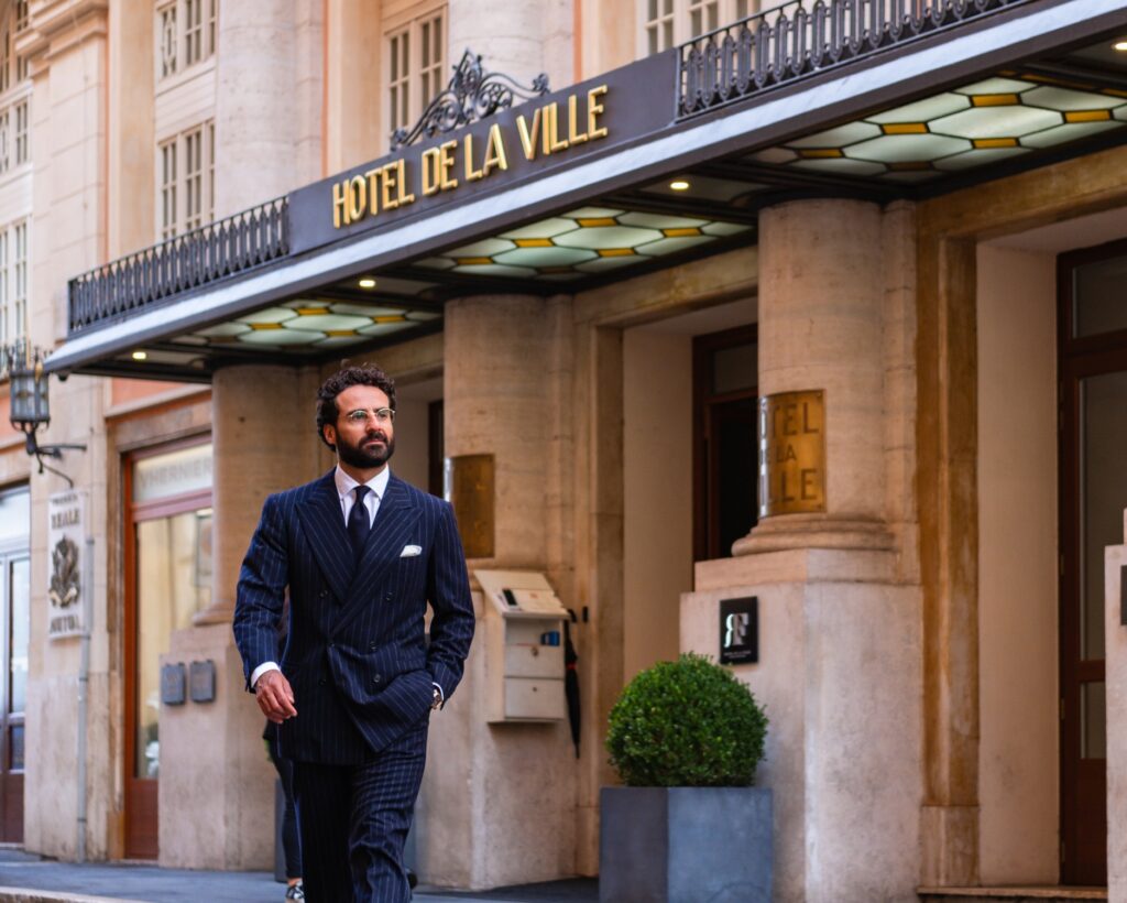 Stunning photography and videography are essential for showcasing the luxury aesthetic. 